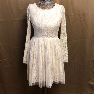 NWT Ivory Minuet Floral Lace Dress